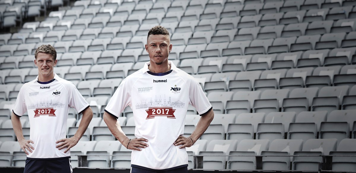 hummelUK's tweet photo. Limited edition AGF x Aarhus 2017 bespoke shirt available now: https://t.co/YA81mUNRxe https://t.co/2puVyMphdC
