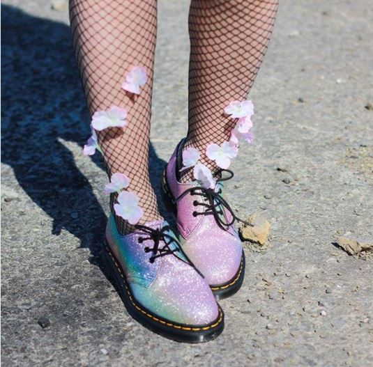 dr martens rainbow glitter 1461
