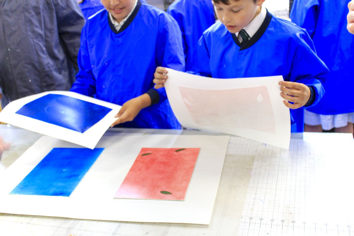 The <a href="/CWAC_Art/">CWAC ArtInEducation</a> Awards also offer complimentary #art workshops to students of participating schools. Find out more > bit.ly/2uTCs53