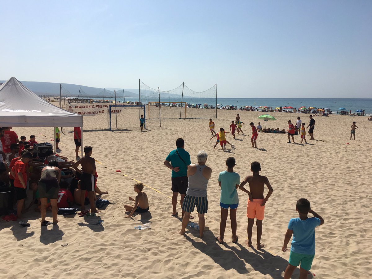 Hoy celebramos la V edición del Campeonato Infantil de Fútbol Playa en nuestra maravillosa Playa del Carmen. #barbate