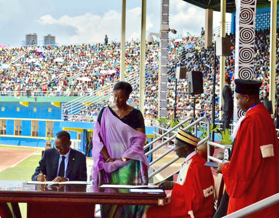 FirstLadyRwanda's tweet photo. Today, First Lady Mrs Kagame joined fellow #Rwanda-ns and friends of #Rwanda, for the inauguration ceremony of President-Elect @PaulKagame. https://t.co/EDQQBDLF31
