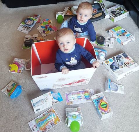 ❤️Fancy winning a Munchkin hamper? Round 3 of our Brand Ambassador comp is open, see goo.gl/KpiMGe for details! 📸by @FallonTwins x