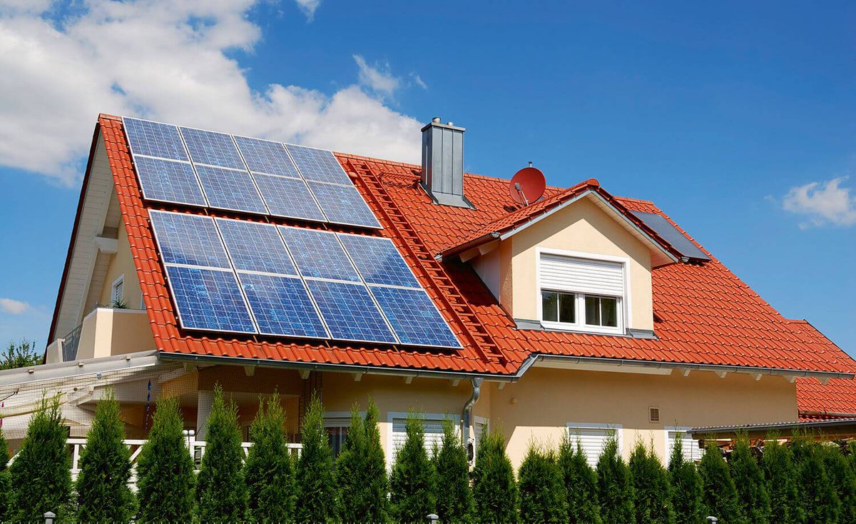 konect_lemag's tweet photo. Bientôt la maison complètement #Photovoltaïque ? https://t.co/TwRD3eYxQP // #news #Buildsolar #Featured #SolarSquared https://t.co/aDqv7MkjaT