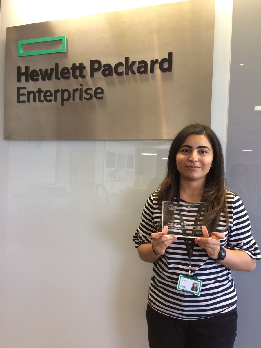 RavBumbra's tweet photo. We need 2 show achievements of female students in tech! @Khushhii360, impressive placement with @HP & picked up an award too! #TechRoleModel https://t.co/PVEEjXhxtM
