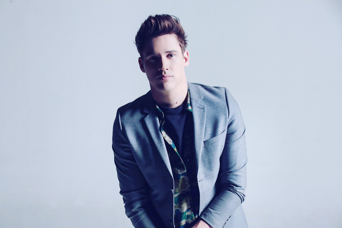 JethroTaitMusic's tweet image. 🌒🌓🌔 #Friday