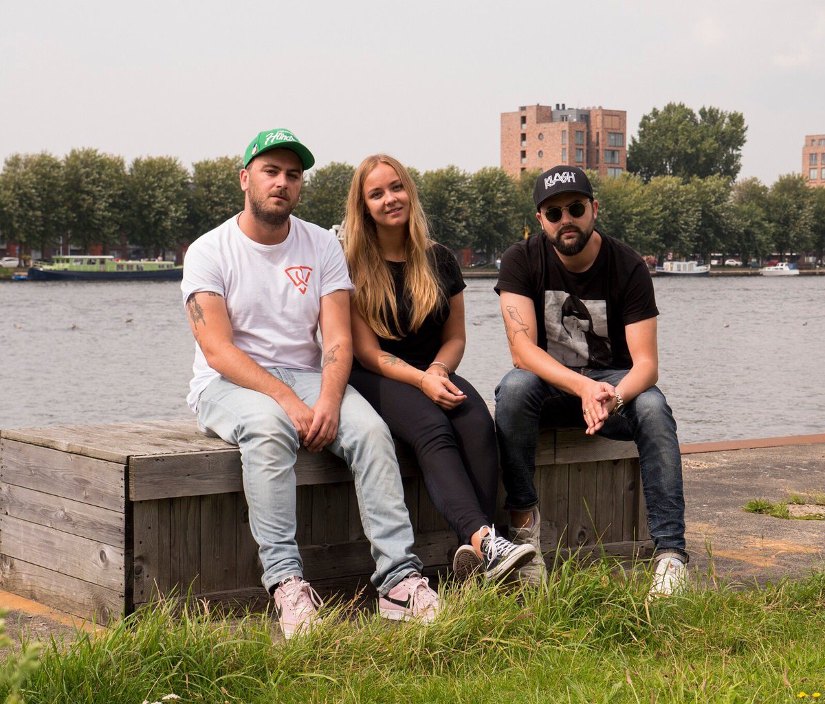 OUT NOW! #needafriend klash012.lnk.to/NAFMA