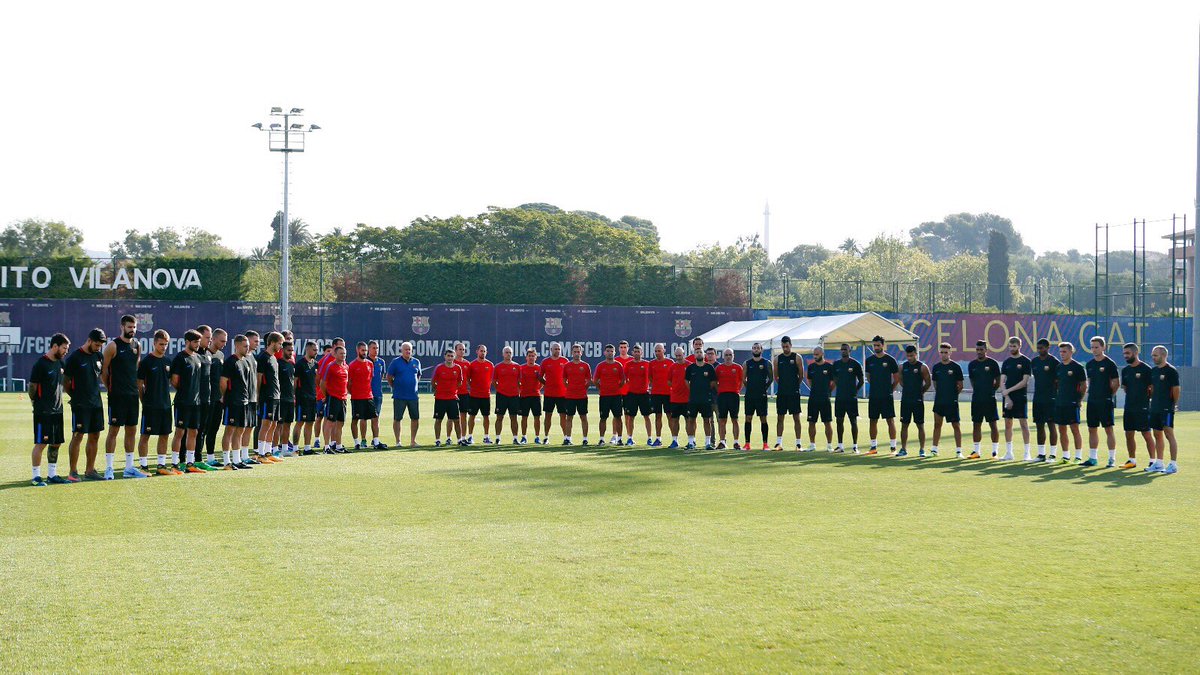 SergiRoberto10's tweet photo. Tots som Cambrils i Barcelona. Molta força a tots ❤️! https://t.co/YxQ4S9CU2S