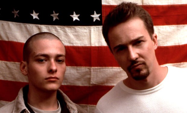 Happy Birthday Edward Norton 
Un début de carrière très bon et puis le néant...
American History X 