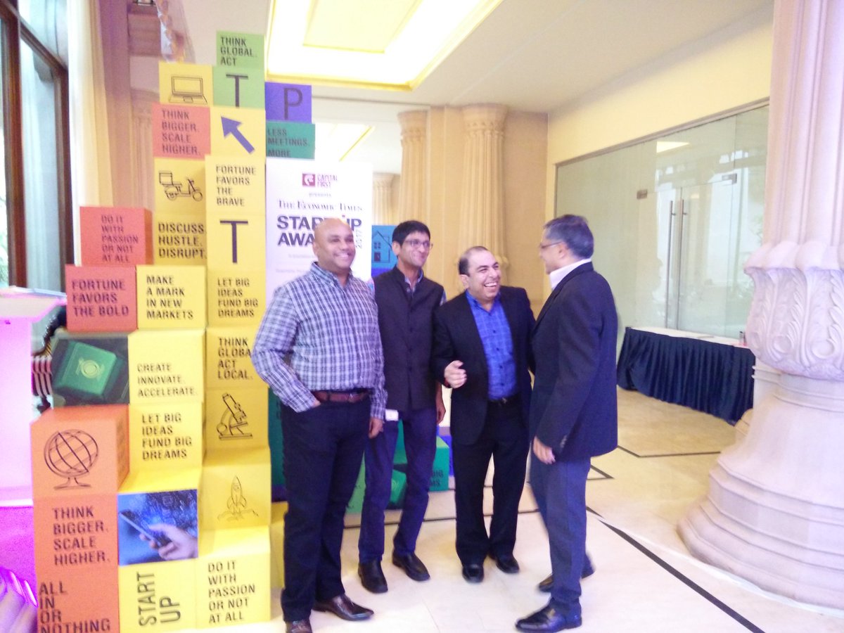 ShadmaShaikhET's tweet photo. The Microsoft gang #etstartupawards https://t.co/CFH7M2NS88