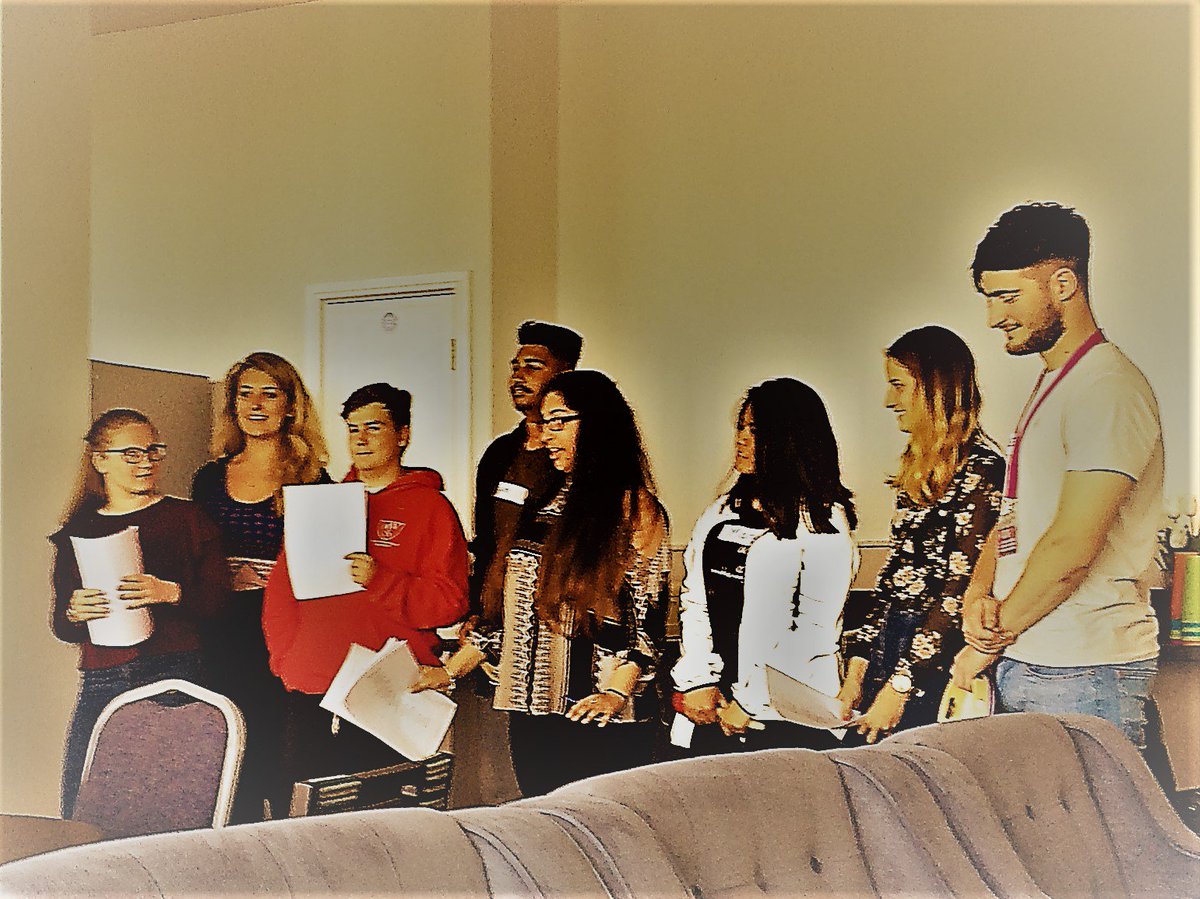 KocoBuilding's tweet image. Group of  young people, as part of their National Citizen Service, helped to deliver activity sessions at the Earlsdon Retirement Village