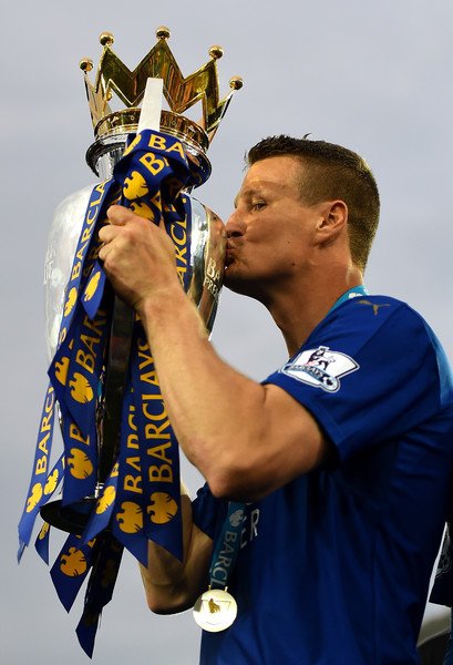 Happy Birthday to Leicester centre back Robert Huth. He has won more Premier League medals than Steven Gerrard. 