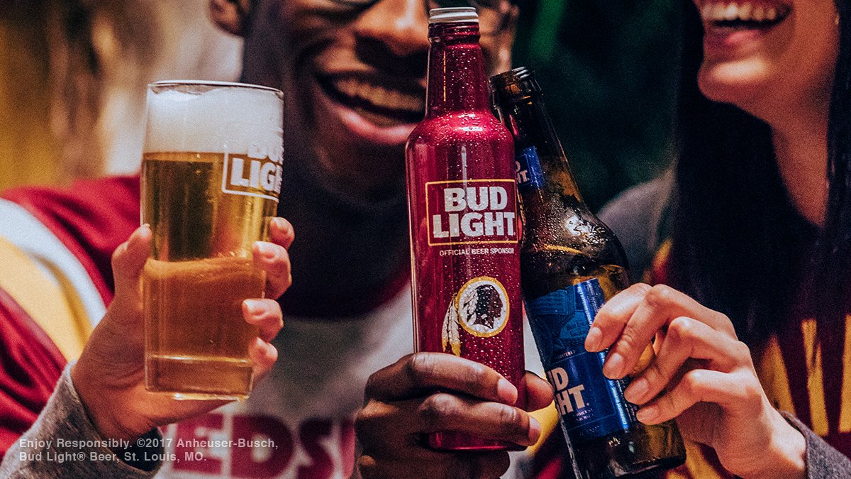 Watching football is a team sport. Grab your game day favorites and football friends @budlight. https://t.co/Y00OIS9vfh