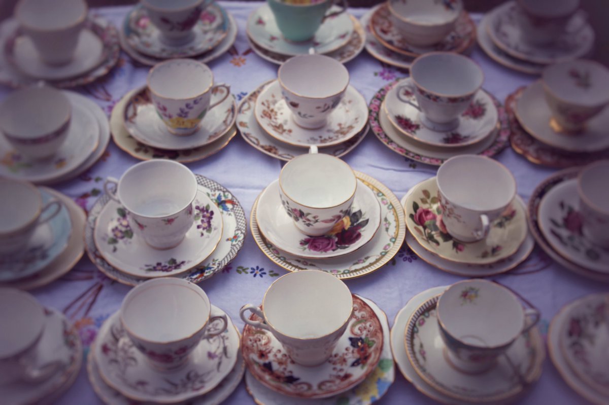 TheEventsTree's tweet image. Anyone would think I like tea cups! #AfternoonTeaWeek #vintagetea #china #teacups