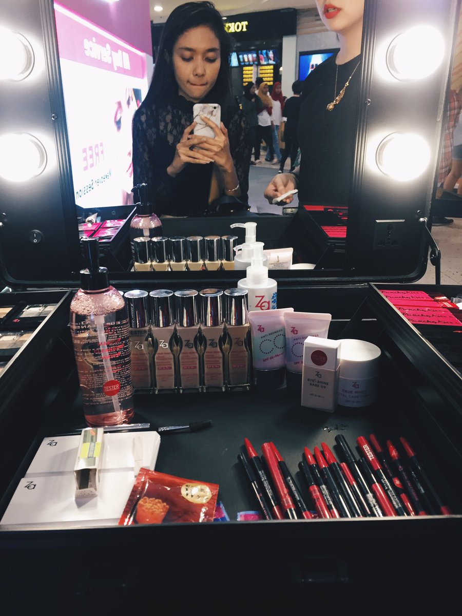 11may91's tweet photo. Today with ZA cosmetics Malaysia 🇲🇾 #ZAcosmetics https://t.co/MdHCbi77um