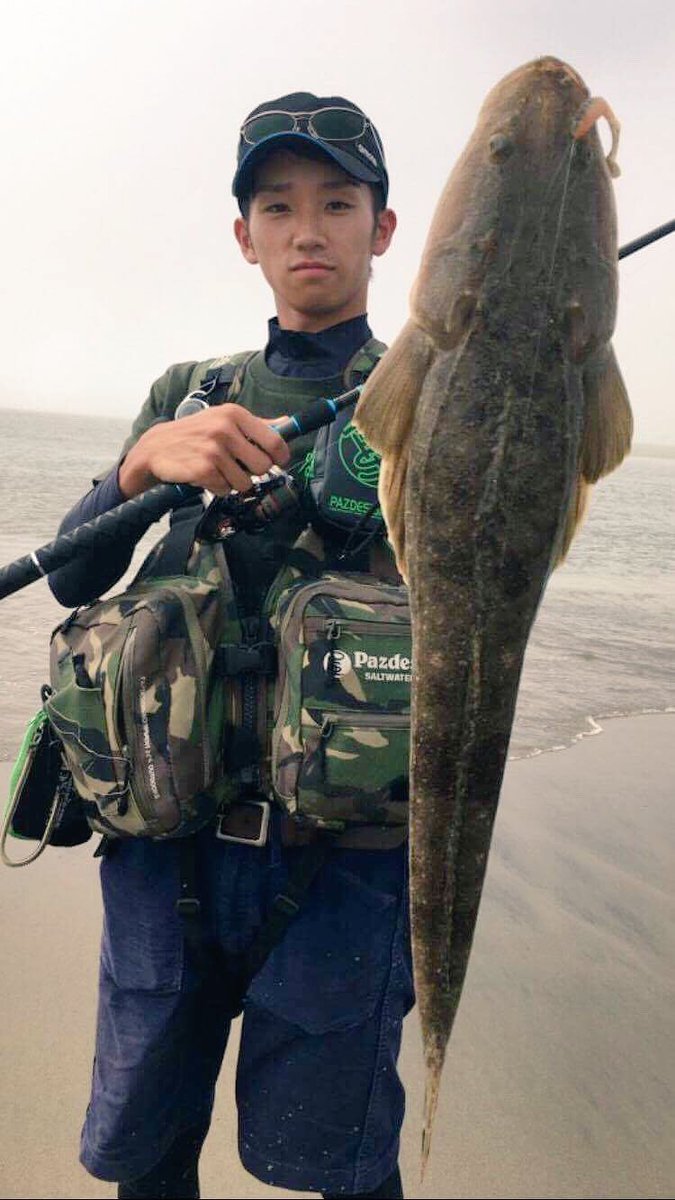 MolixJapan's tweet photo. 宮城県の小松様よりマゴチの釣果です！
使用ルアー:RAシャッド
コメント:RAシャッドでマゴチの57センチ釣りました！(^-^) https://t.co/kb7SbJfXTs