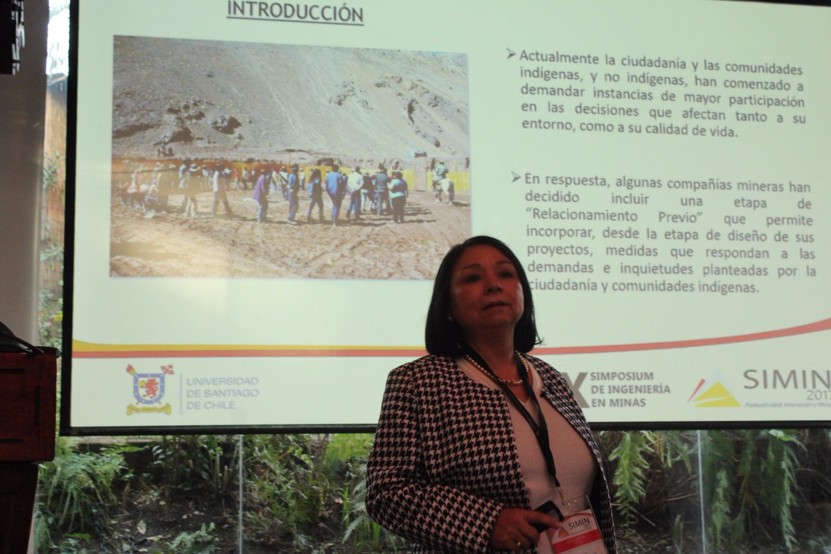 siminusach's tweet photo. Juana Galaz, directora ejecutiva de Minería y Medio Ambiente. Ahora en Salón Rapallo, #SIMIN2017 https://t.co/AJaaCaJetZ