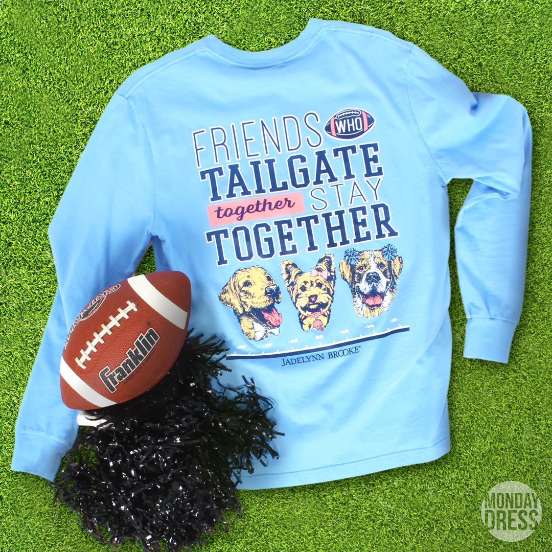 ShopMondayDress's tweet photo. Who’s ready for some #FOOTBALL!? 🙋🏈🎉 Shop the new Friends Who Tailgate Together Stay Together T-Shirt today!
https://t.co/QItSZju3Nb https://t.co/FnEc6prKIV
