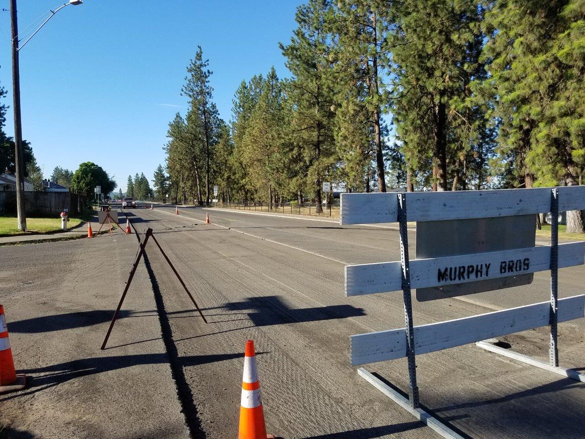 SpokaneCity's tweet photo. #FixItFest work now happening on Assembly just south of Francis. Crews grinding down the old pavement. https://t.co/BlwUICoee1