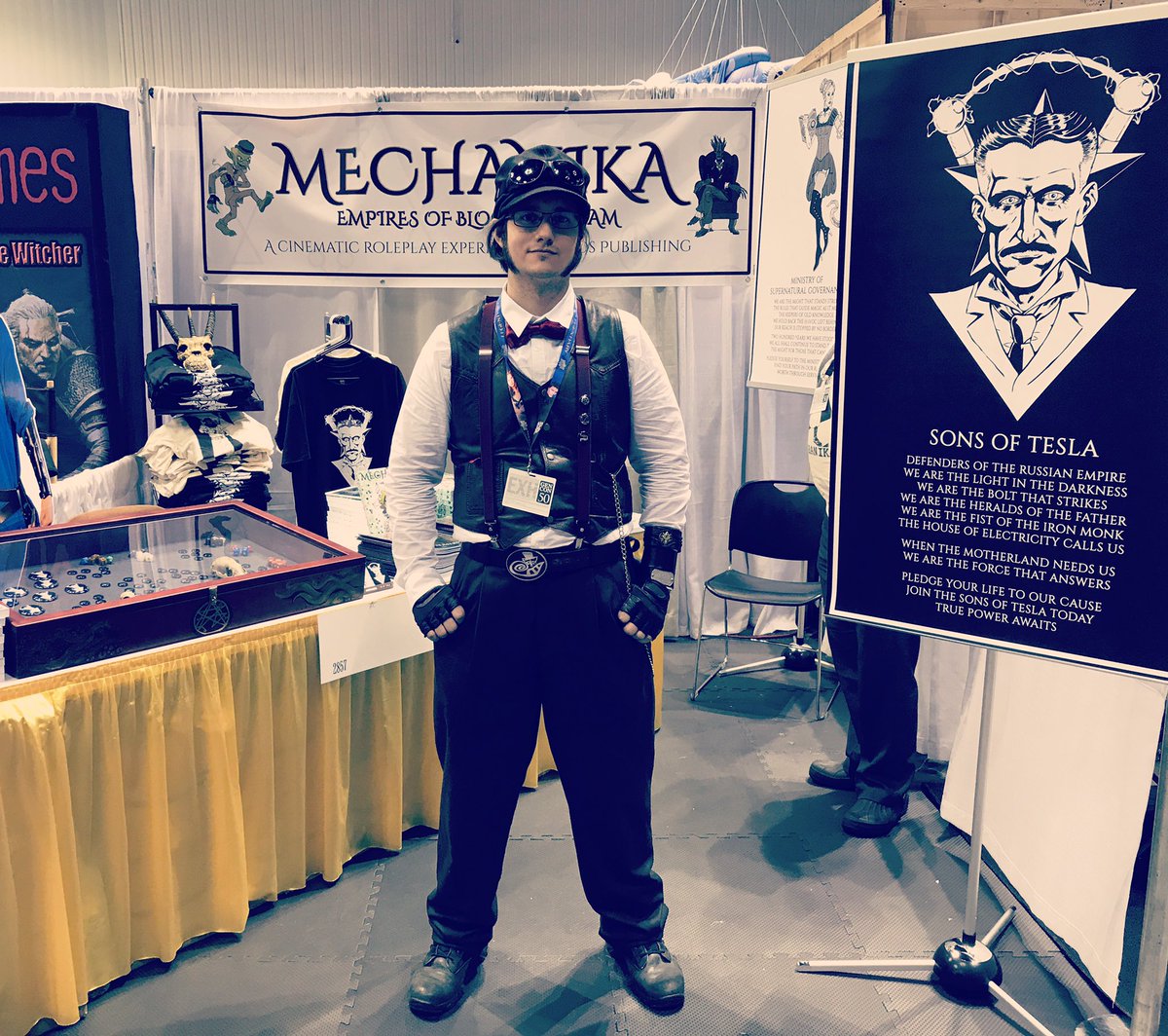 MechanikaWorld's tweet photo. Day 2 #gencon2017 changed the layout &amp; are excited about the second day Come find your love of #Lovecraft #cthulhu #tabletop #rpg #booth2857 https://t.co/vcTGbhn7YW