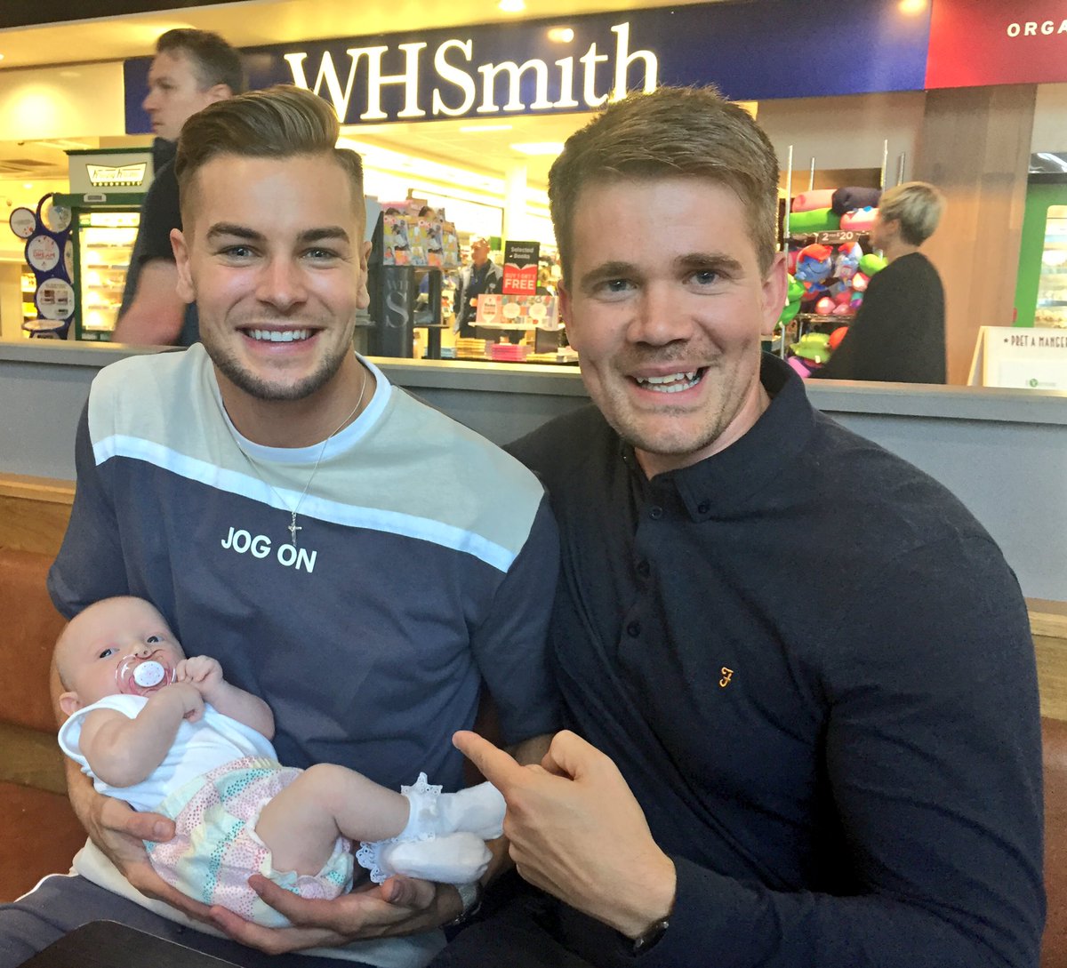 char_zine's tweet photo. Baby Isobel's head is totally gone after meeting @chrishughes_22 this evening. He's totally her type on paper. 😂 (What an absolute gent!) https://t.co/Ds3ccePgQN
