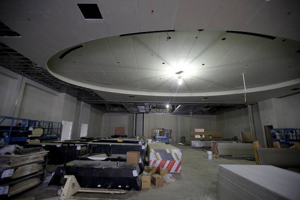 Edmond_beat's tweet photo. Edmond's hotel &amp; conference center's grand opening is expected in middle December. Soft opening 3 weeks earlier. Tours are happening. https://t.co/Ukz6CUF6ax