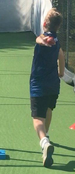 cathdalton57's tweet image. Some of my students working on 'stretch reflex' #armpull and #explosive finishes! #power #pace #tentpegs 🏏👏 maverickscricket.com/catherine-dalt…