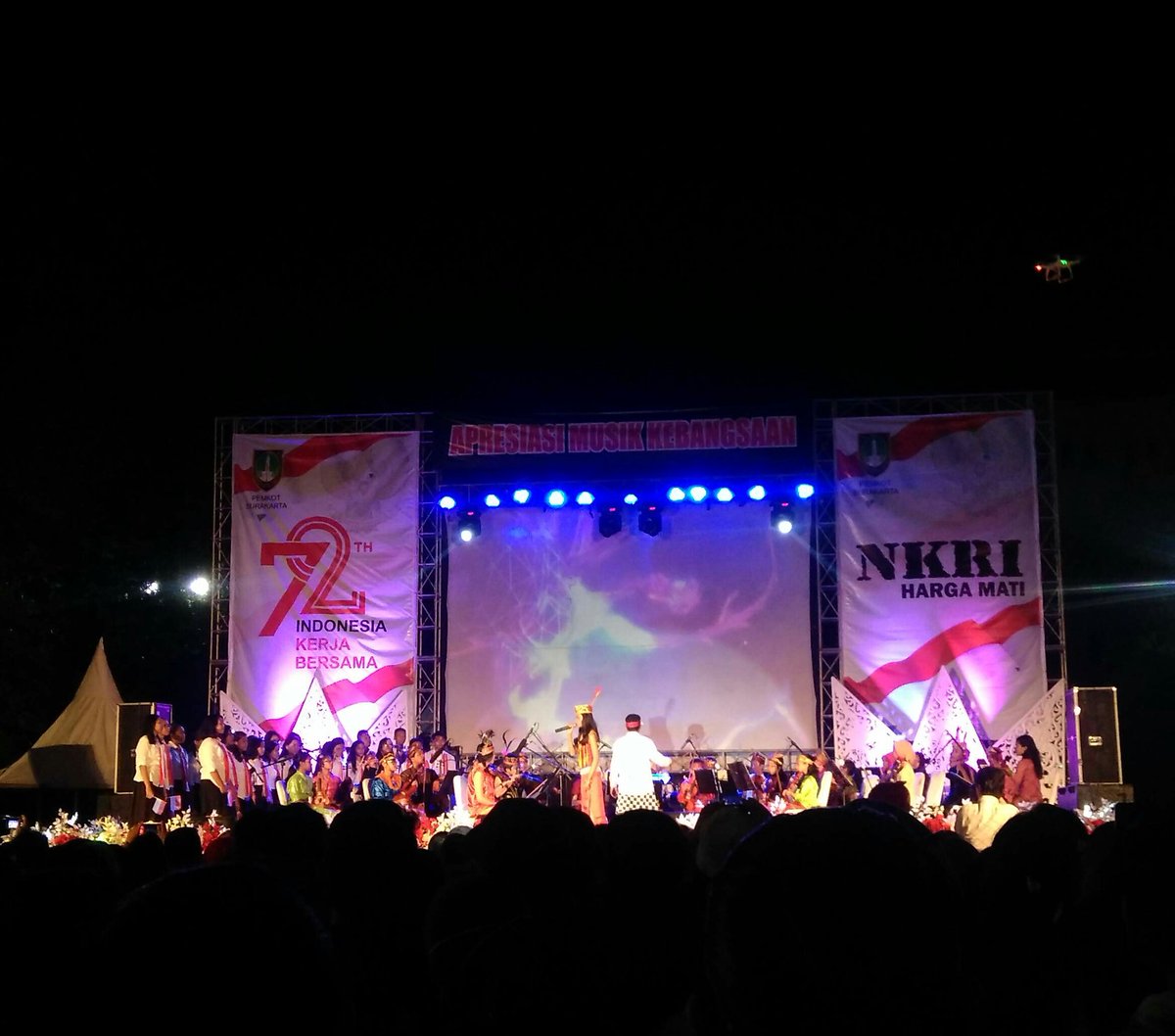 Bengawan Symphony Orchestra merupakan kelompok yg berasal dr #kotasolo  anggotanya terdiri dari berbagai usia dr anak-anak sampai dewasa