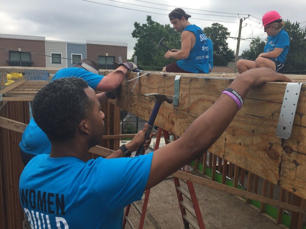 CM_McDuffie's tweet photo. Team McDuffiie out this morning in @IVYCITYDC with @Habitat_org @womenbuild helping build new homes for families in #OurWard5 #ANC5D https://t.co/KpXFT0NWYj