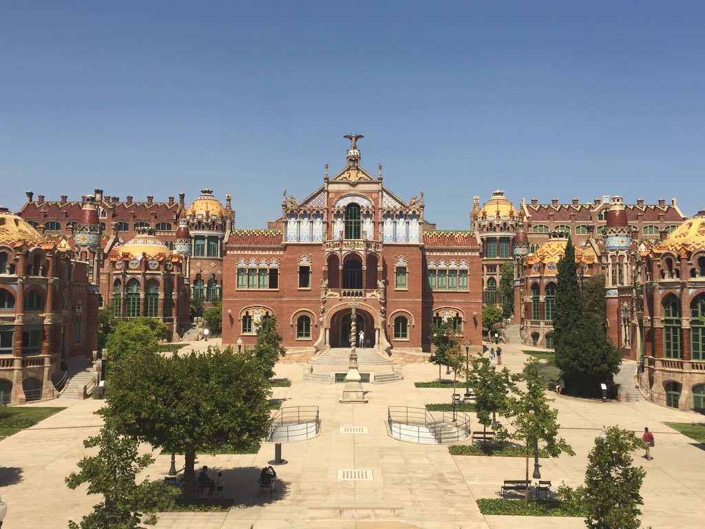 AnAdamMurphy's tweet photo. Barca trip goes on (all fine) with historic Sant Pau hospital, @jimalkhalili Islamic science book, beer. Hope I'm annoying nobs on all sides https://t.co/6ilvEtI86M