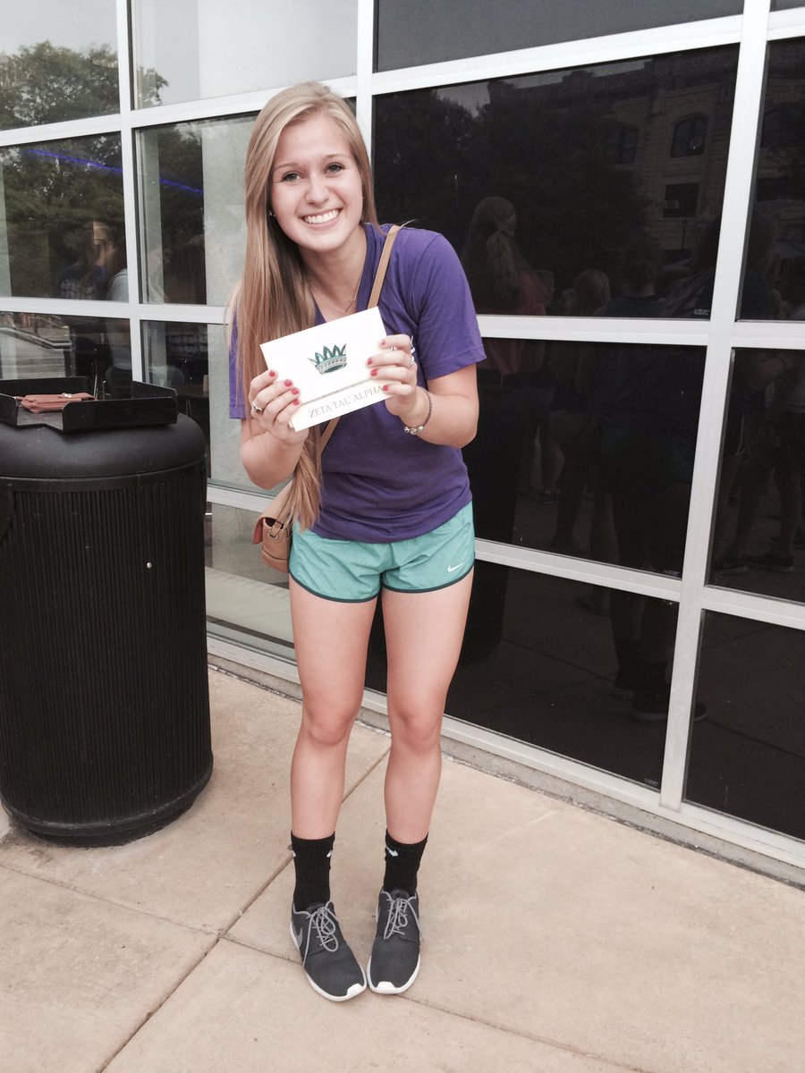 CassandraaLynnn's tweet photo. Three years ago I made the best decision ever to go Zeta. Excited for everyone to run to their forever home tonight. #KStaterecruitment2017 https://t.co/gpgEZsRf9E