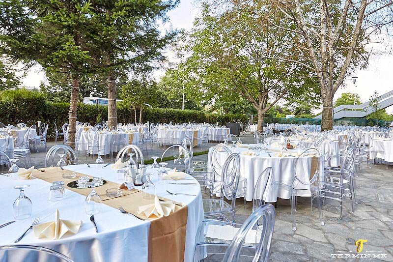 Vreme e za #vikend vreme e za #svadbi 
Dali odlucivte kade ke bide Vasata #svadba?
Posetete ne i poglednete gi nasite ponudi
#weddinghour