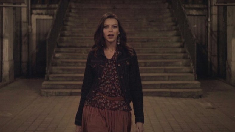 VevoFrance's tweet image. La chanteuse Lisa Milo (@LisaMiloMusic) déclare sa flamme dans son nouveau clip "Jusqu'au petit jour" → vevo.ly/APqcEi