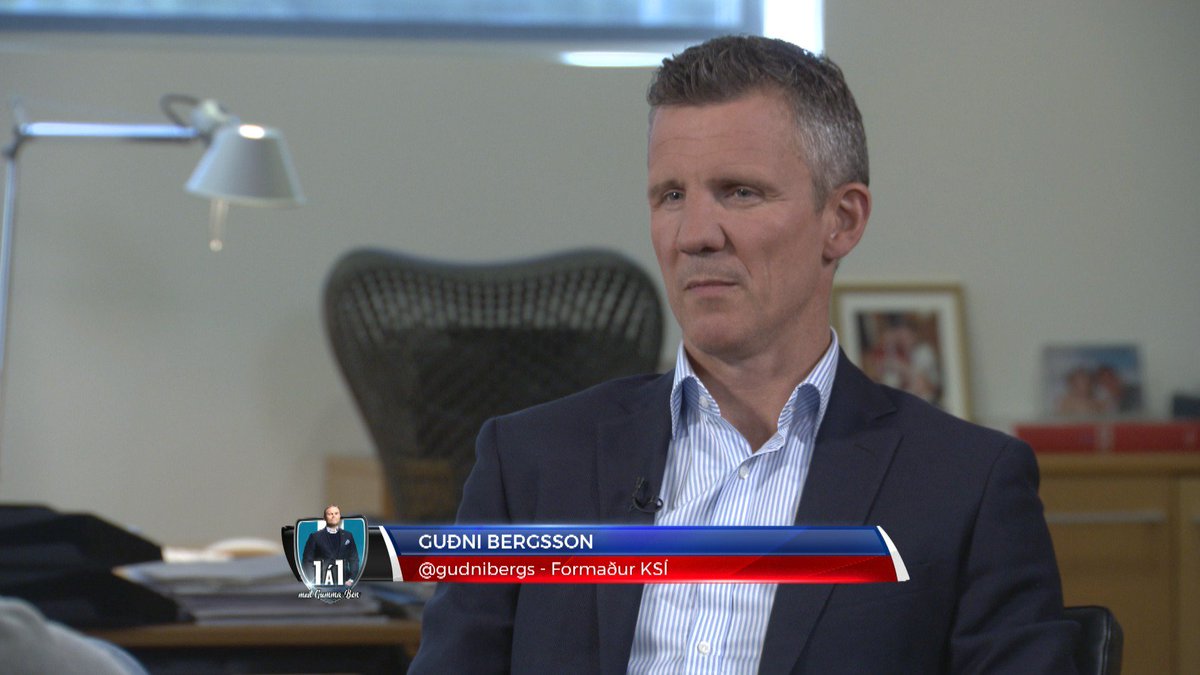 Minnum á okkur í kvöld
21:30 Teigurinn
22:20 1á1: <a href="/gudnibergs/">Guðni Bergsson</a> 
Lokaumferð í Hornkeppni &amp; <a href="/vodafoneis/">Vodafone á Íslandi</a> Áskorun.  #teigurinn #fotboltinet