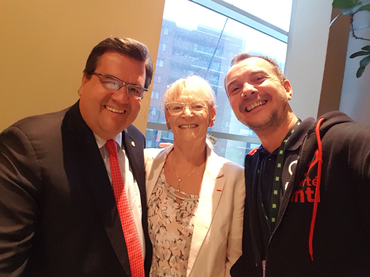 VincentAutin's tweet photo. Petit déj avec @phcouillard  1erMinistre #Québec @DenisCoderre Maire #Montréal @CGFeuillet CG#France @HMandroux Maire Honoraire #Montpellier https://t.co/Rf4cApbsn1