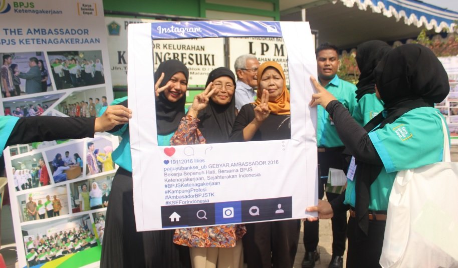 KSE_UB's tweet photo. Throwback kegiatan kita tahun lalu nih ;) 
#Gebyar_KSE_Nusantara_2017 #MESRAbersamaBPJSTK https://t.co/AcBVCAaMQs