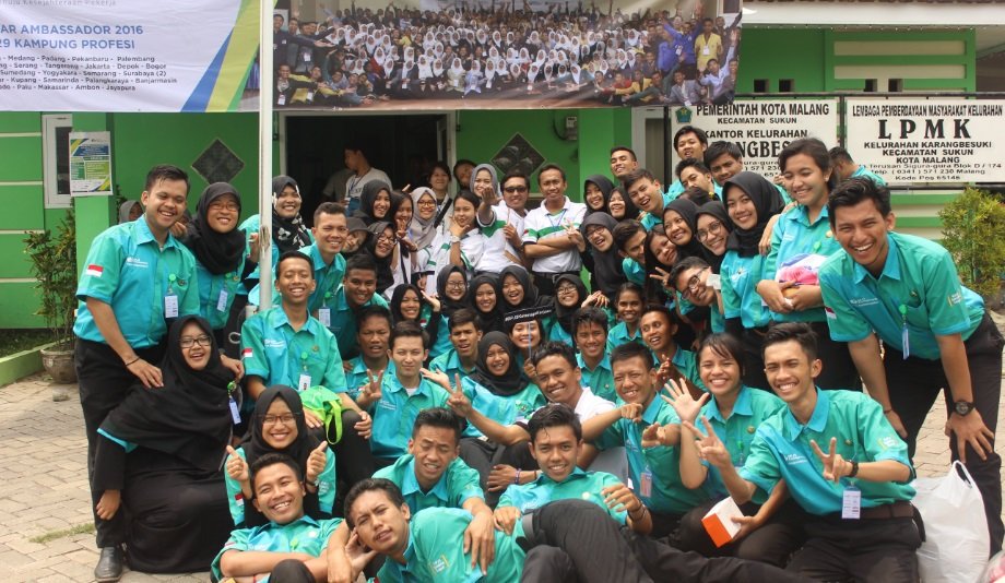 KSE_UB's tweet photo. Throwback kegiatan kita tahun lalu nih ;) (8)
#Gebyar_KSE_Nusantara_2017 #MESRAbersamaBPJSTK https://t.co/1ixHvSSXiZ