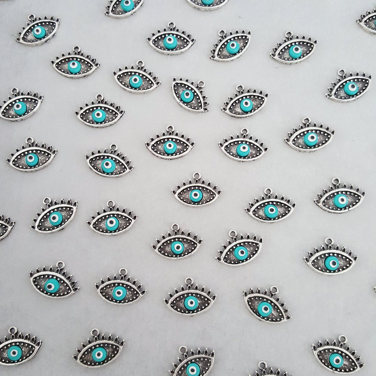 Lylaaccessories's tweet image. Ready for the oven 🌡 😊 Can't wait to list these 😊 #evileye #evileyecharms #etsy #supplies #jewelry #diyjewelry #handmadewithlove #create