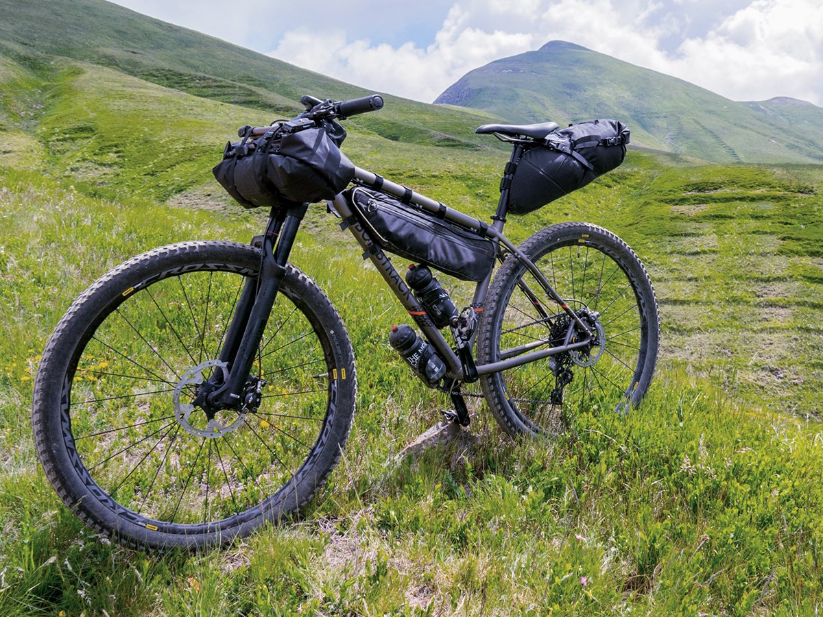 What do you think about this customized <a href="/Bombtrack17/">Bombtrack Bicycle Co</a>  Beyond Plus? bit.ly/2vOUNR7