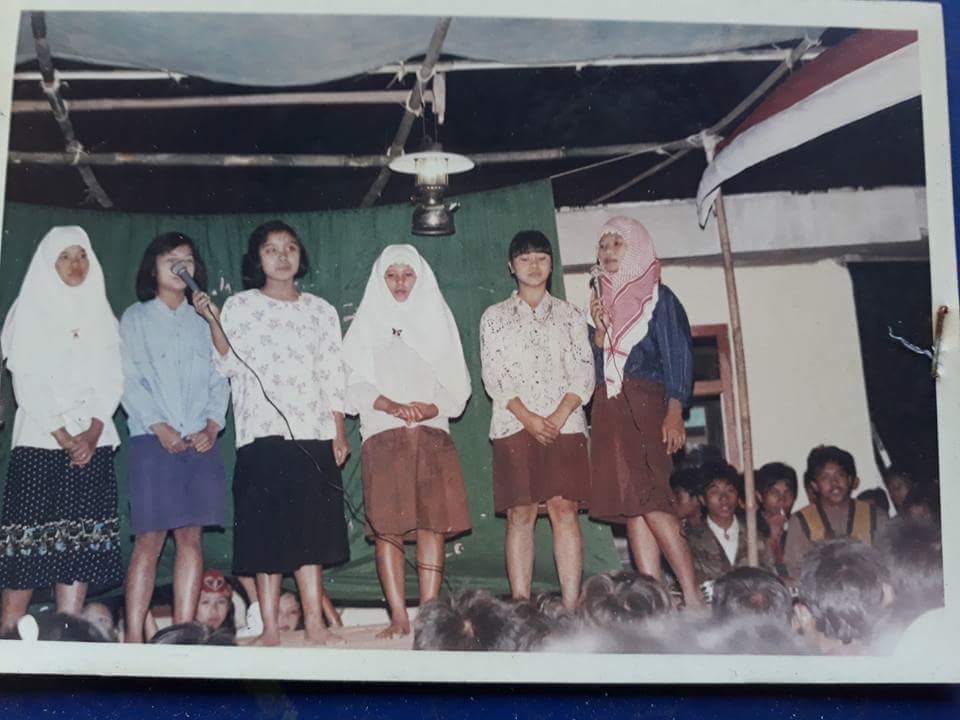 dokumen foto resepsi ditahun 1990 desa majalangu. hee masi pake patromak