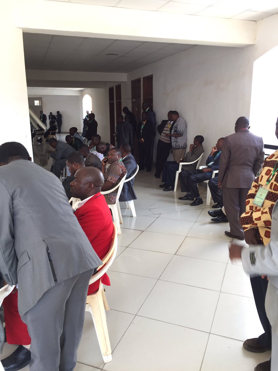 GreggTJohnson's tweet photo. Over 1,000 Tanzanian AG leaders gather for training in ethics, integrity and accountability. #GLTTanzania #NoStandingRoom https://t.co/Y0NsgkNR69