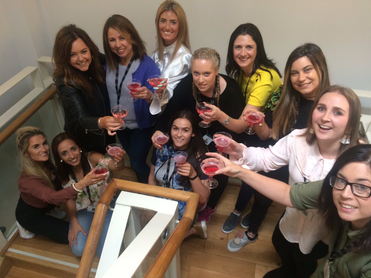 FMIHeadOffice's tweet photo. Our team enjoyed sampling the @SimplyBetterDS prosecco &amp; blackcurrant #Pinkbubbles  @ClodaghDavis #FridayFeeling #FMISummer17 #Cheers 🥂🥂🥂🥂🥂 https://t.co/rrTNjyEef5