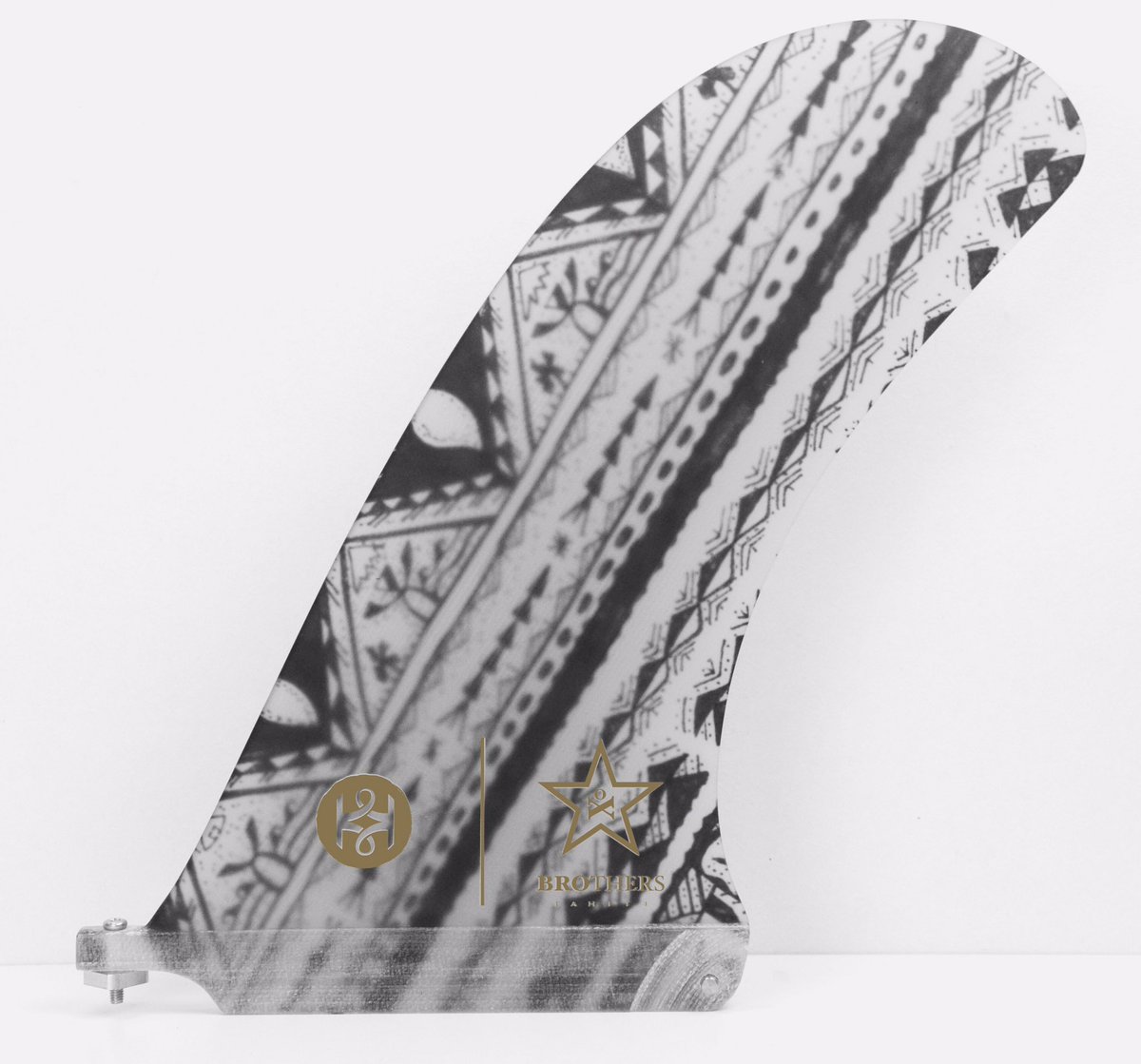 Hand drawn traditional Polynesian design by @teivadesigns. Unique and limited edition collab fins with <a href="/brotherstahiti/">Brothers</a>