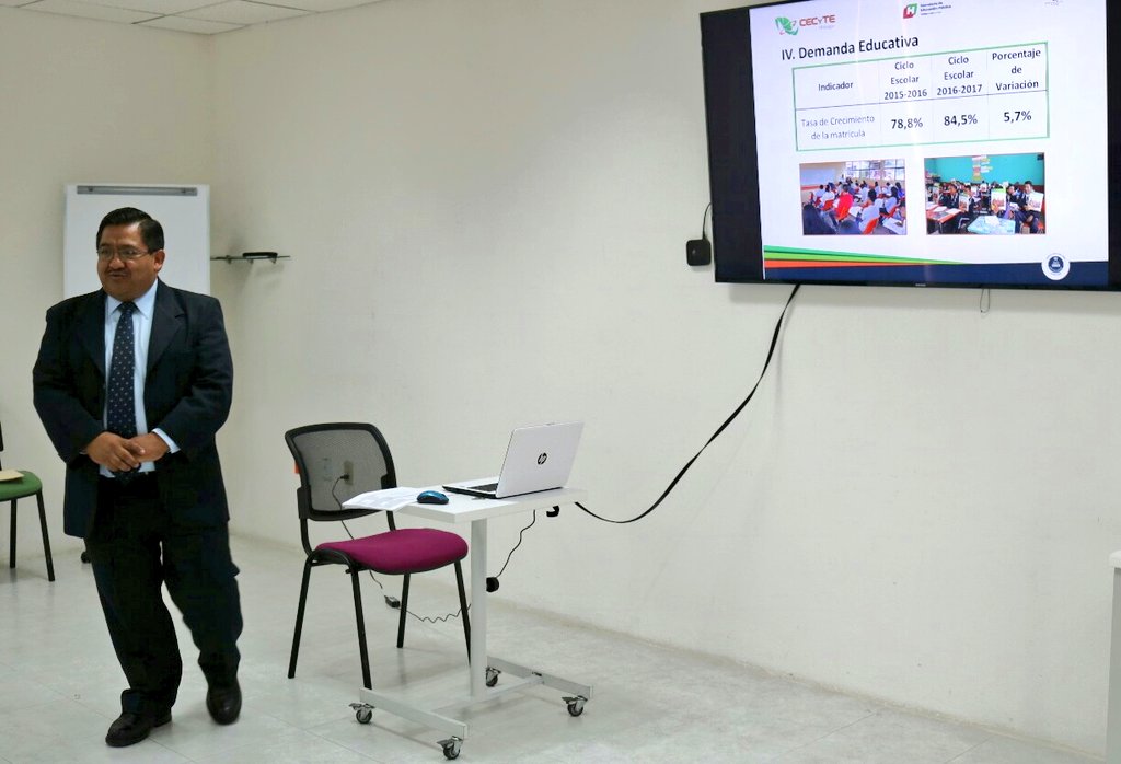sarteaga4's tweet photo. Presentó Informe de Indicadores y Rendición de Cuentas el director de @CECyTEHgoGandho @SantiOmitlan || #EducaciónDeCalidad #FuerzaSEPH https://t.co/2vPjwxXUVX