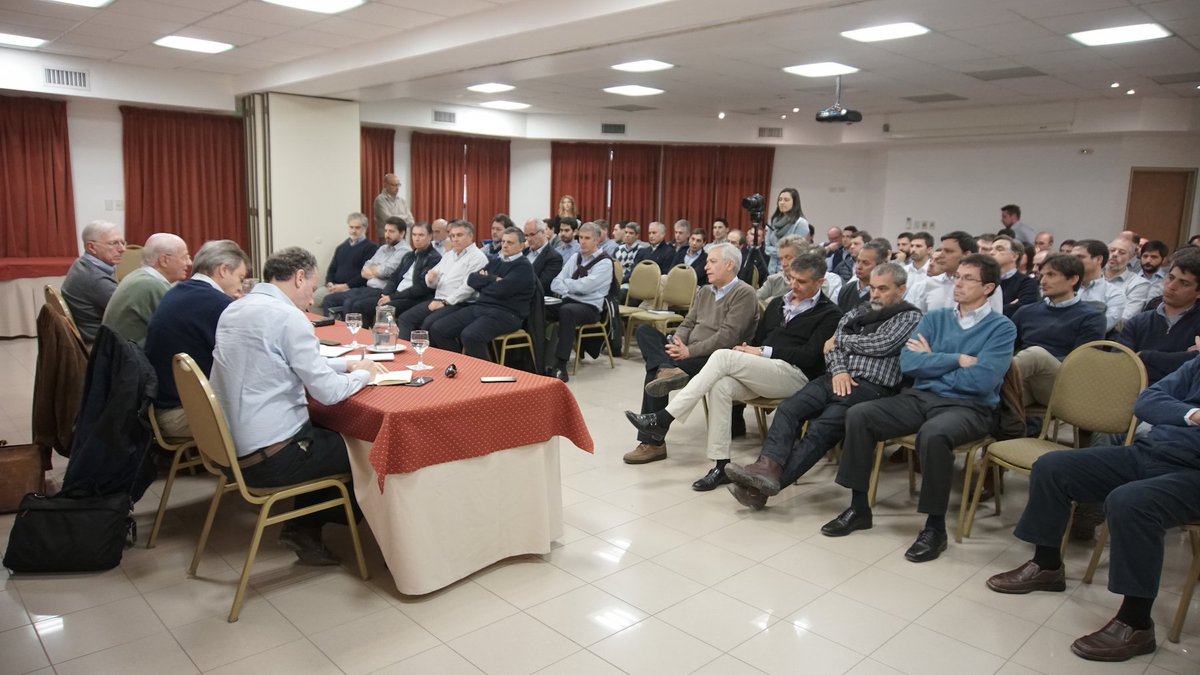 Grupo Techint (@grupotechint) on Twitter photo “#VacaMuerta puede cambiar a la Argentina”, Paolo Rocca ayer en Neuquén, con los equipos de <a href="/Tenaris_ar/">Tenaris Argentina</a>, <a href="/Tecpetrol/">Tecpetrol</a> y <a href="/TechintEC/">Techint Ingeniería y Construcción</a>. “#VacaMuerta puede cambiar a la Argentina”, Paolo Rocca ayer en Neuquén, con los equipos de <a href="/Tenaris_ar/">Tenaris Argentina</a>, <a href="/Tecpetrol/">Tecpetrol</a> y <a href="/TechintEC/">Techint Ingeniería y Construcción</a>.