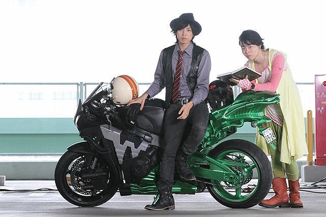 魔王ルシファー Twitterissa バイクの日 ハードボイルダー ホンダ Cbr1000rr 仮面ライダーｗ 風都探偵 左翔太郎 フィリップ 二人で一人の仮面ライダー サイクロン ジョーカー ヒート メタル ルナ トリガー ファング エクストリーム ガイアメモリ