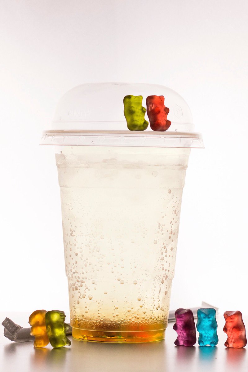 Karsha0973's tweet photo. The Famous Gummy Bears Drink 🐻💘 https://t.co/JRbnkRcDhw