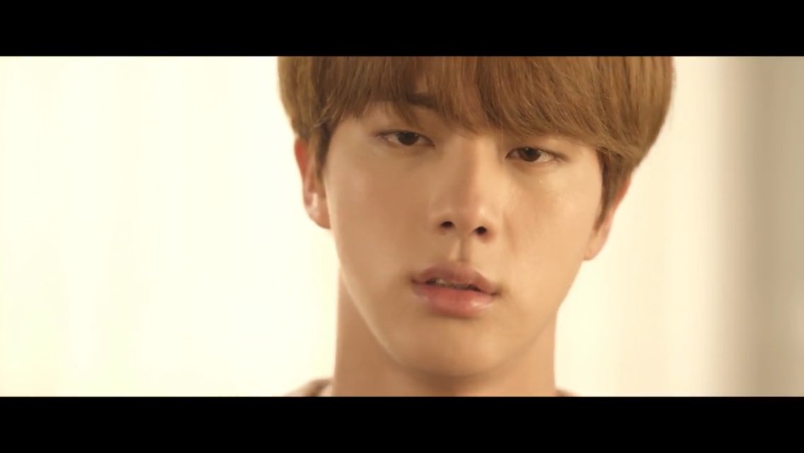 繰り返されるタイムリープに疲れた人の顔してる