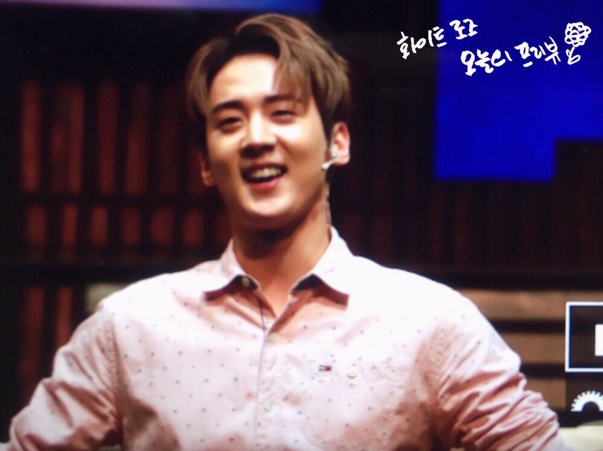 [화이트로즈] 170818 뮤지컬 #위대한캣츠비 커튼콜 #틴탑(<a href="/TEEN_TOP/">틴탑(TEEN TOP)</a>) #천지 프리뷰1❤ 늦어지만 오늘도 눈이 부신 차니 보여드림🌟