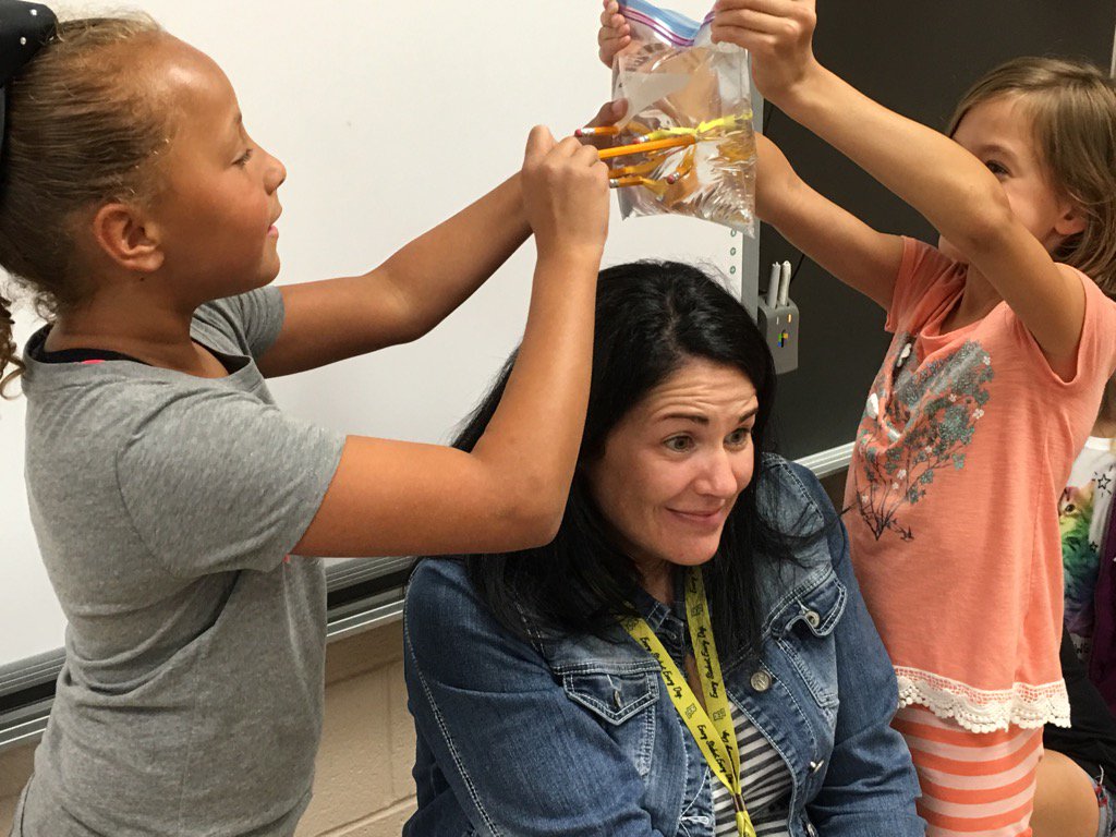 barbara_kuck's tweet photo. My Science "Magic" Show with a teacher in wizard training and students assisting. Fun end to the first week of school https://t.co/RvsX8qHTj1