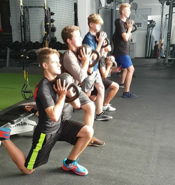 FitnessHacks101's tweet photo. Programming for the Bulgarian Split Squat – Rep Ranges and Recommendations https://t.co/Dshv1NHikU https://t.co/yqEYT8nS5o